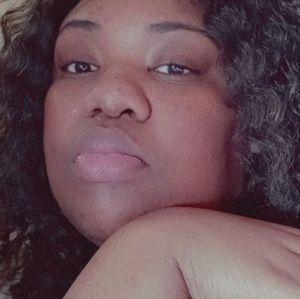 Meet your Posher, Essie